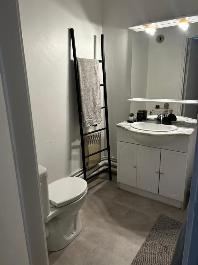 Bienvenue Chez Vous Tres Calme Et En Plein Centre Apartment Mantes-la-Jolie ภายนอก รูปภาพ